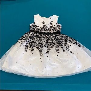 Youngland girls dress